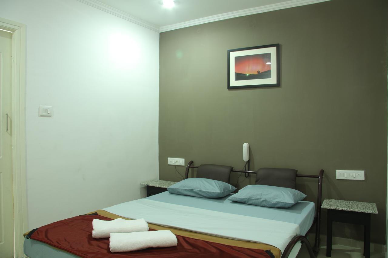Deccan Comforts Hyderabad Eksteriør billede