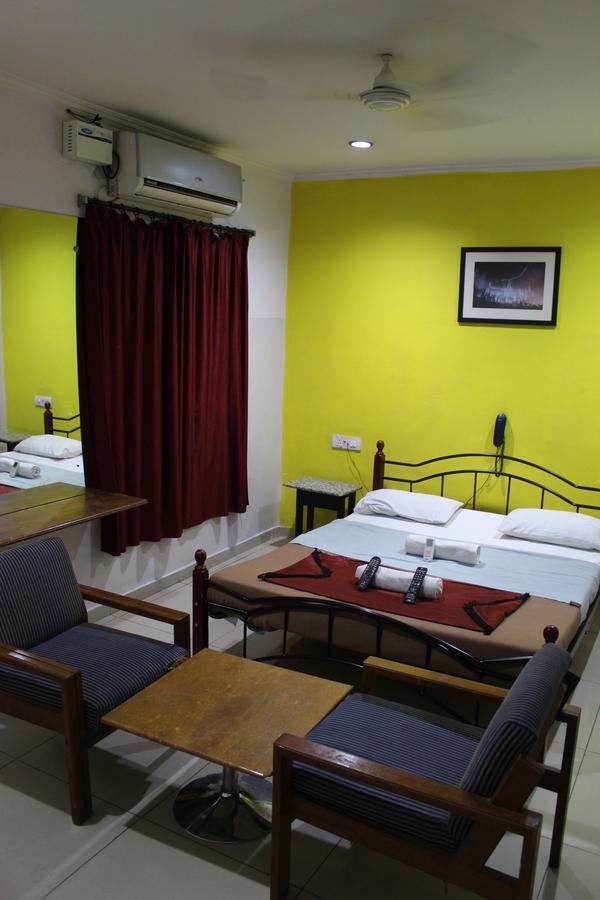 Deccan Comforts Hyderabad Eksteriør billede