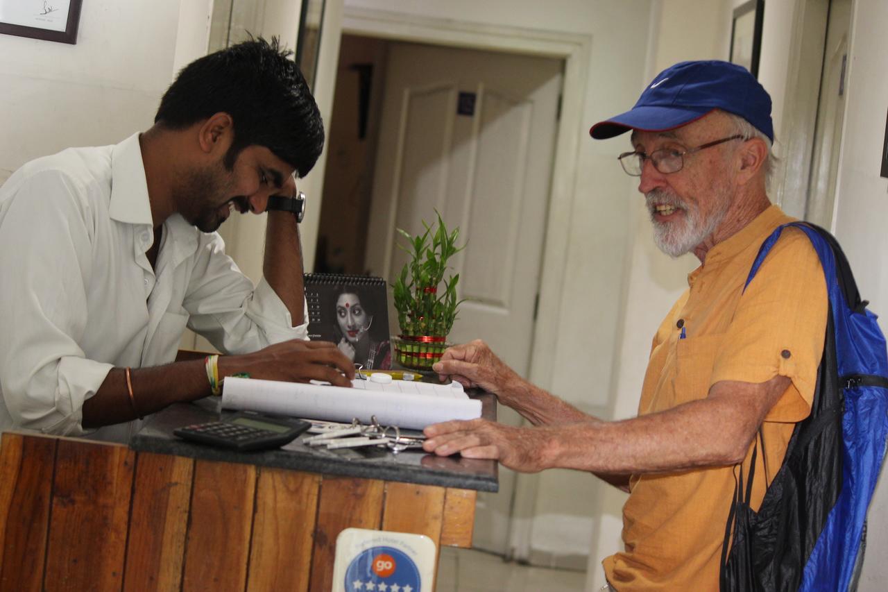 Deccan Comforts Hyderabad Eksteriør billede