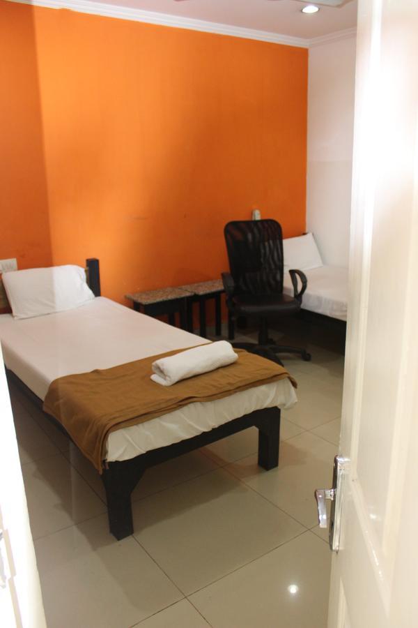 Deccan Comforts Hyderabad Eksteriør billede